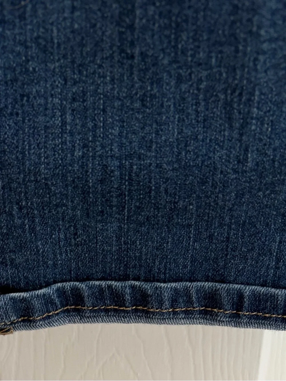Jeans Capri’s Apt. 9 Distressed Women’s Size 14